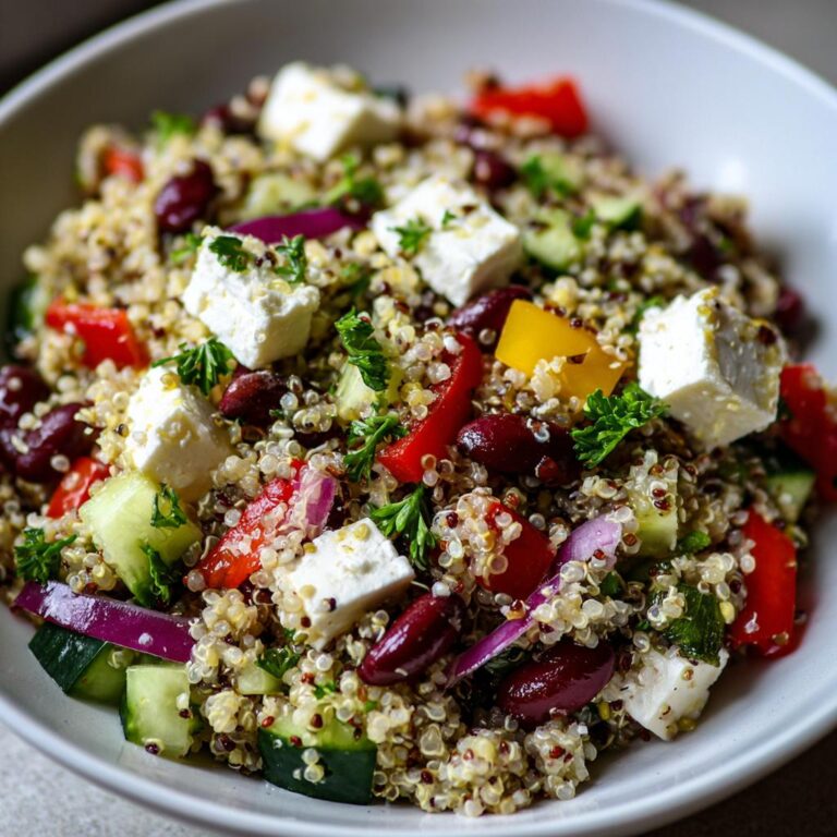Bønne- og quinoasalat med feta
