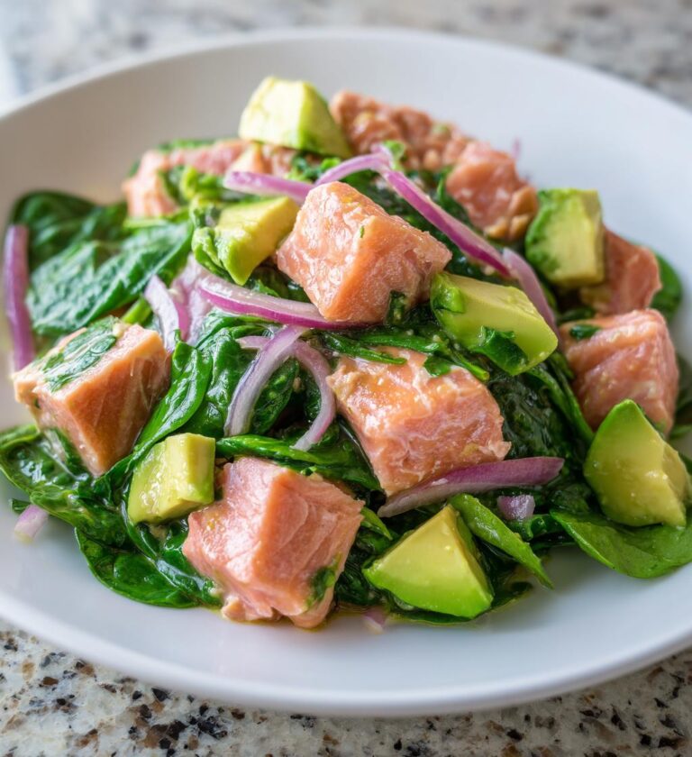 laksesalat med avocado og spinat, sund pinterest favorit